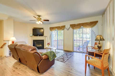 Decatur Vacation Rental | 4BR | 3.5BA | 1.986 Sq Ft | Step-Free Entry