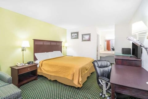 Amazing unit with 1 King size bed