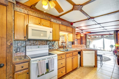 Kitchen | Keurig & Drip Coffee Makers | Crockpot