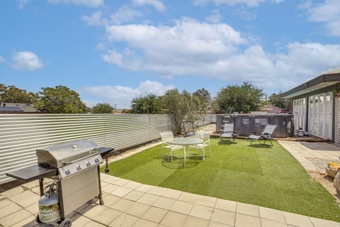 Yucca Valley Vacation Rental | 2BR | 2BA | 1,100 Sq Ft | Step-Free Access