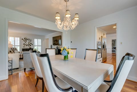 Formal Dining Room | Dishware & Flatware