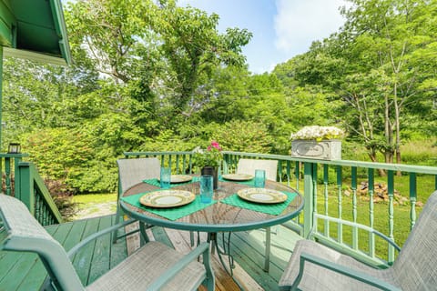 Furnished Deck | Outdoor Dining