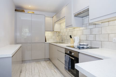 Fully integrated appliances with large fridge & freezer