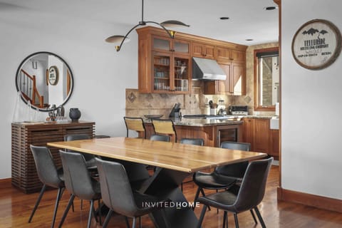 Dining Room - Winter