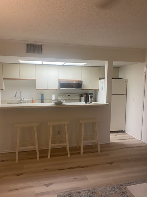 Kitchen that has all the modern appliances you will need!