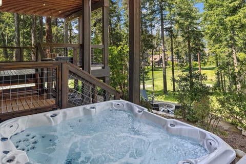 7 person hot tub off the lower deck