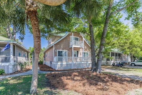 22 Davis love "Playing Through"