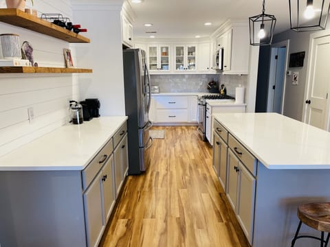 Kitchen, coffee bar and large island