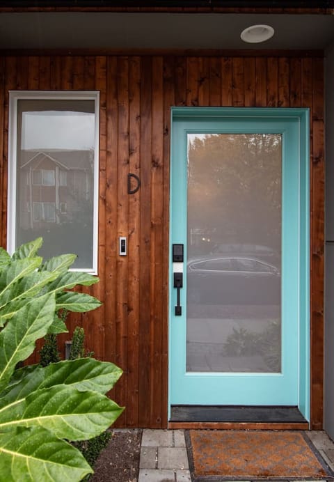 Step through our lovely front entrance and discover your perfect getaway.