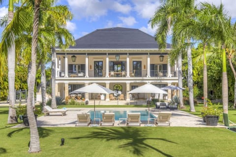 Villa Serenity - Exceptional Beach Villa (4028)