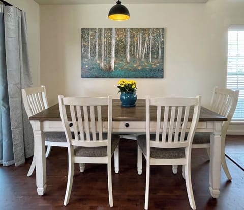 Our dining room has room 8 when you add the two extra chairs.