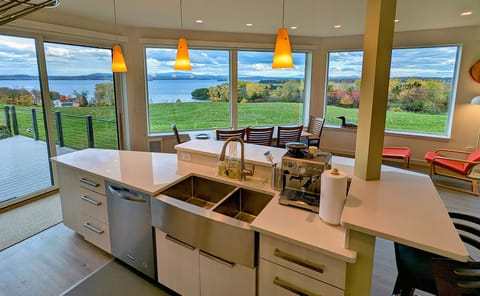 Island & coffeemaker