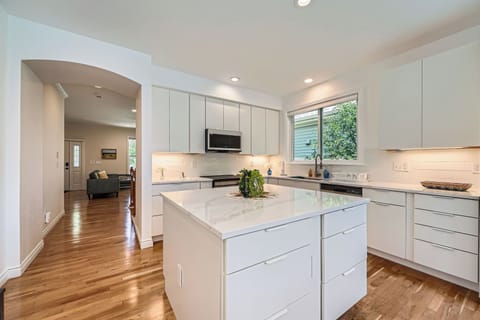 Fully remodeled kitchen w/ plenty of storage.
