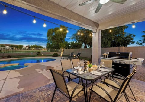 Private covered Patio