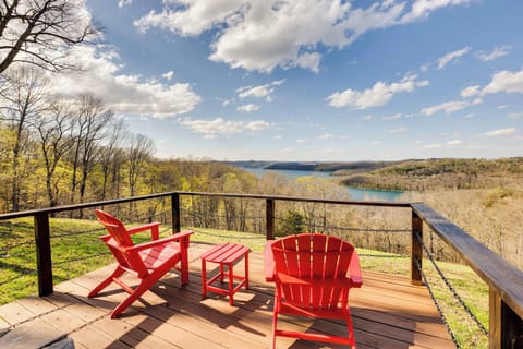 Eureka Springs Vacation Rental | 3BR | 2BA | 1,920 Sq Ft | Stairs to Access