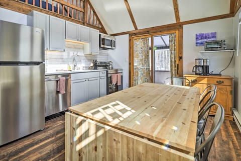 Kitchen | Equipped w/ Cooking Essentials