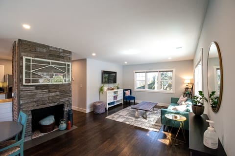 Living Room view from entryway 