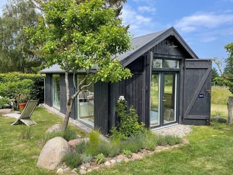 Summer house from the south (1)