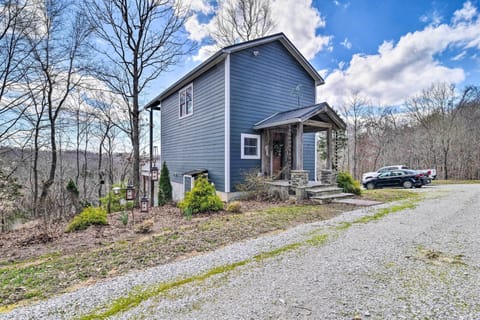 Front Exterior | 3-Story House