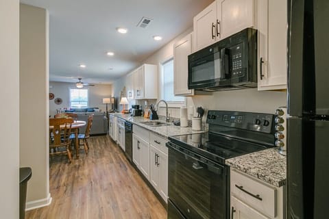 Left Side: Kitchen #1