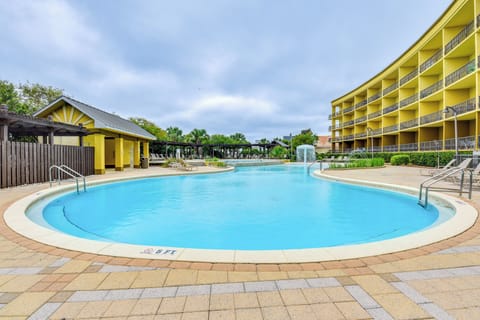 Miramar Beach Vacation Rental | 1BR | 2BA | 1,050 Sq Ft | Step-Free Access