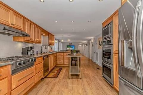 Cfe43397 5104 4c39 838c ca838aca563e