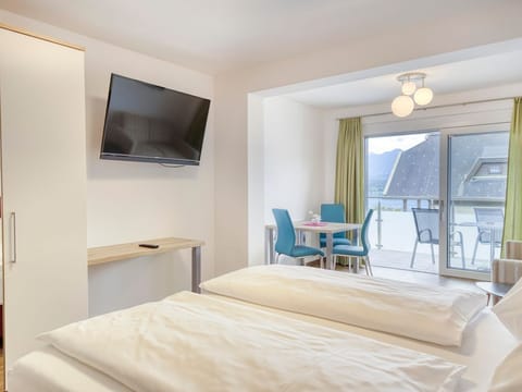 Strandbadstrasse Fewo 2 - Ferienwohnungen Petschnig Bed and Breakfast in Villach