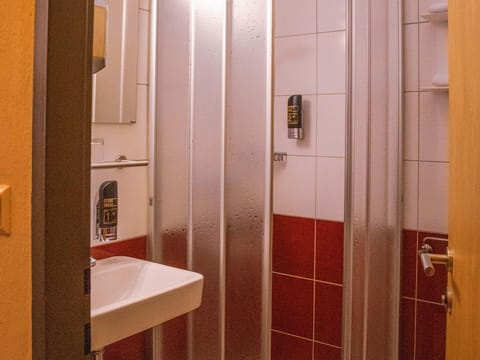 Doppelzimmer mit Balkon - Hotel Kuchlerwirt Bed and Breakfast in Villach