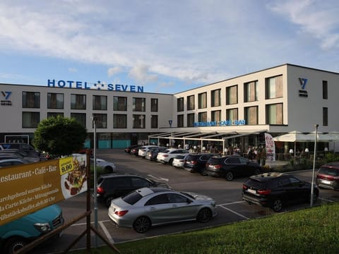 Hotel Seven - Doppelzimmer House in Villach