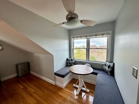 Third floor game area 