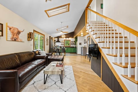 3-overlook cabine inside