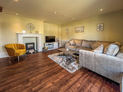 Living room | Old School Mews Too - Old School Mews, Shanklin