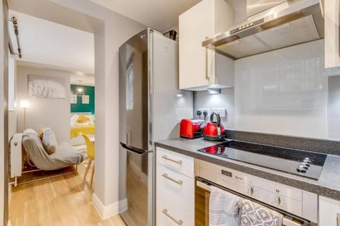 b81e470e-cb14-4d5f-98ef-2f0ebd941ef3