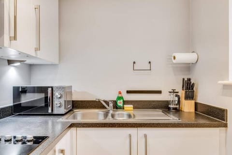 4ac7caf6-0b64-4eef-ab20-97eee0a9a367