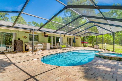 Crystal River Vacation Rental | 3BR | 2BA | 1,466 Sq Ft | Step-Free Access