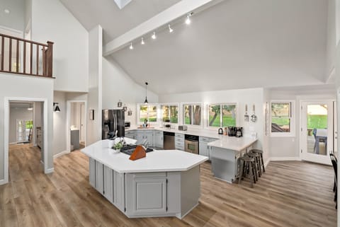 Grand Kitchen available for you and your group to make a fabulou