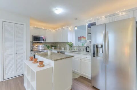 Plates, utensils, pots & pans, and so much more! Just bring your suitcase :)