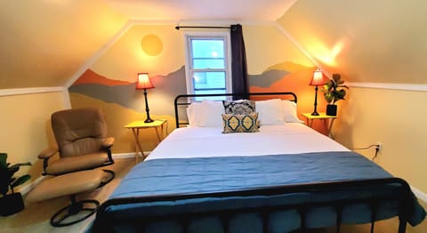 Spacious king master bedroom upstairs