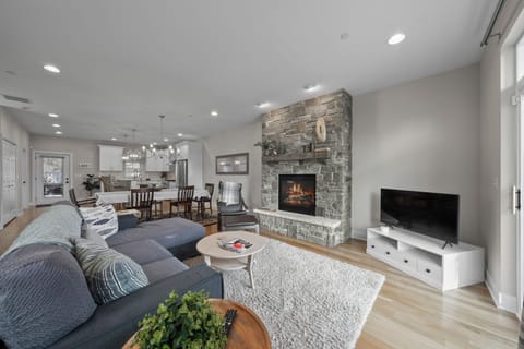 Open concept living room to kitchen