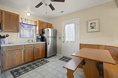 Well-equipped Kitchen with Stainless Appliances.....