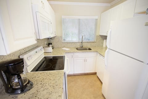 1_BR_kitchen2012