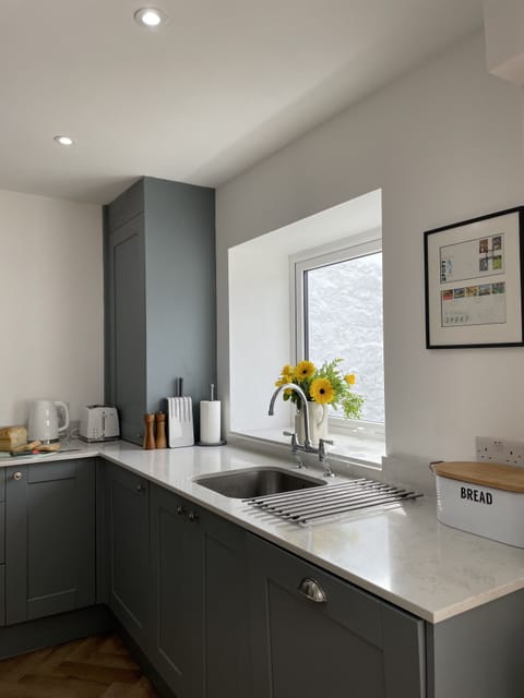 Kitchen sink overlooking court yard