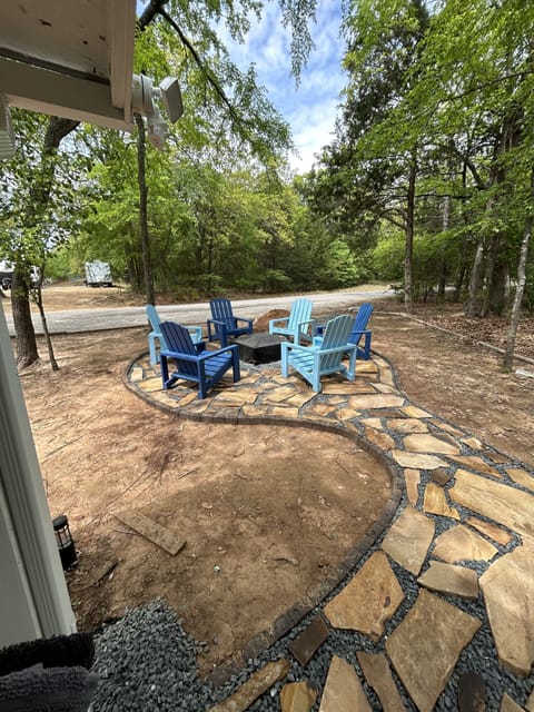 Enjoy making memories & those yummy s'mores at this beautiful fire pit.