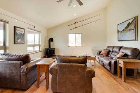 Twin Bridges Vacation Rental | 2BR | 2BA | 1,300 Sq Ft | Step-Free Access