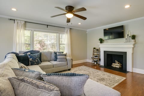 Fayetteville Vacation Rental | 2BR | 2BA | Stairs Required | 1,428 Sq Ft