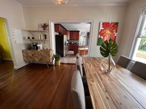 Large table fits 8 people 