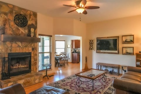 Affordable 3br/2ba Cabin in the Ocoee River Area