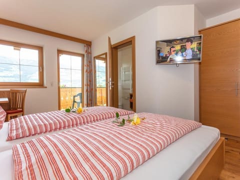 Ferienwohnung "pass Thurn XL" - Ferienwohnungen Oberhaushof Farm Stay in Salzburgerland