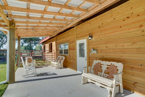 Covered Porch | Home Entrance
