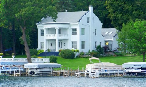 The Historic Manor on Green Lake